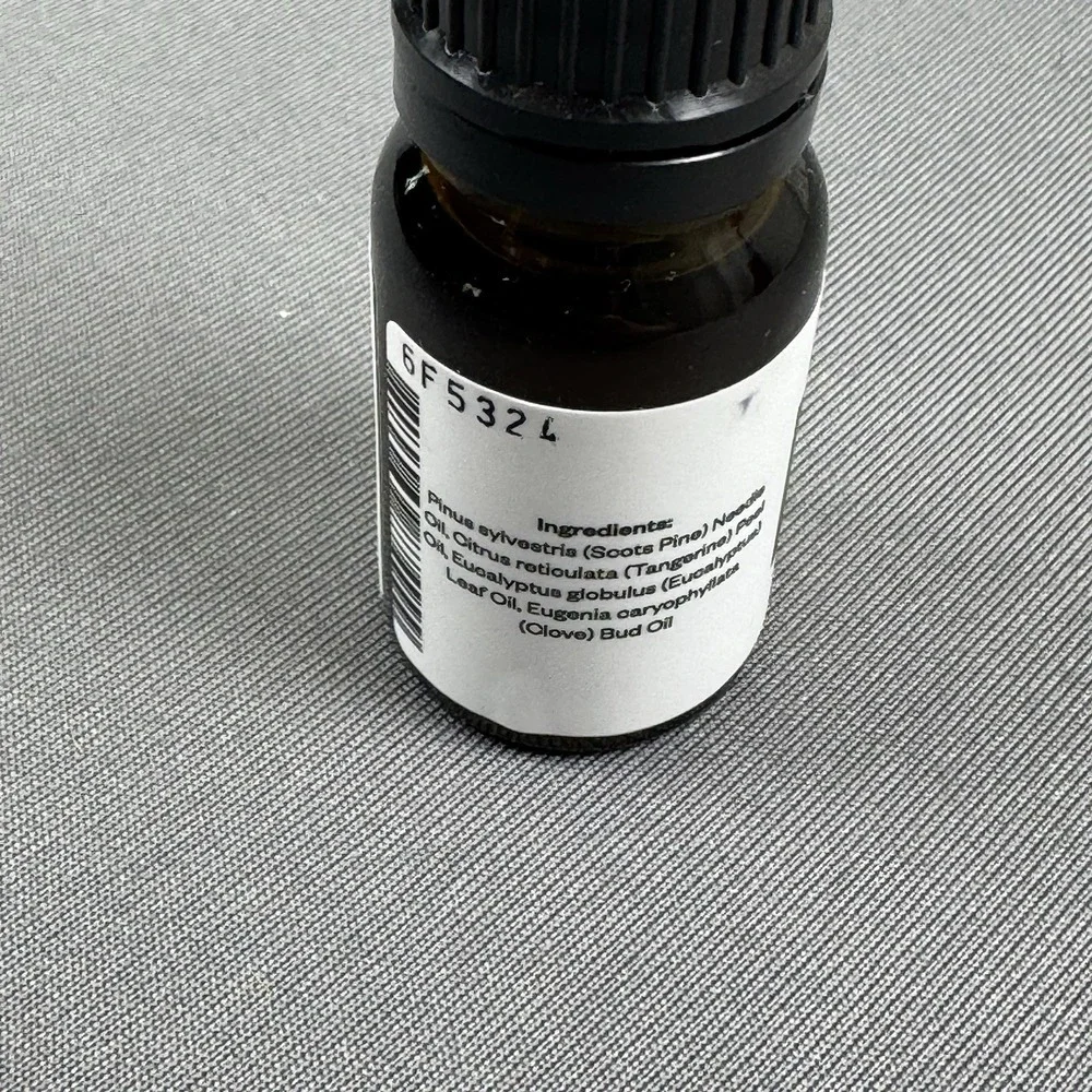 REVIVE‎ Essential Oil Christmas Wreath 10ML New